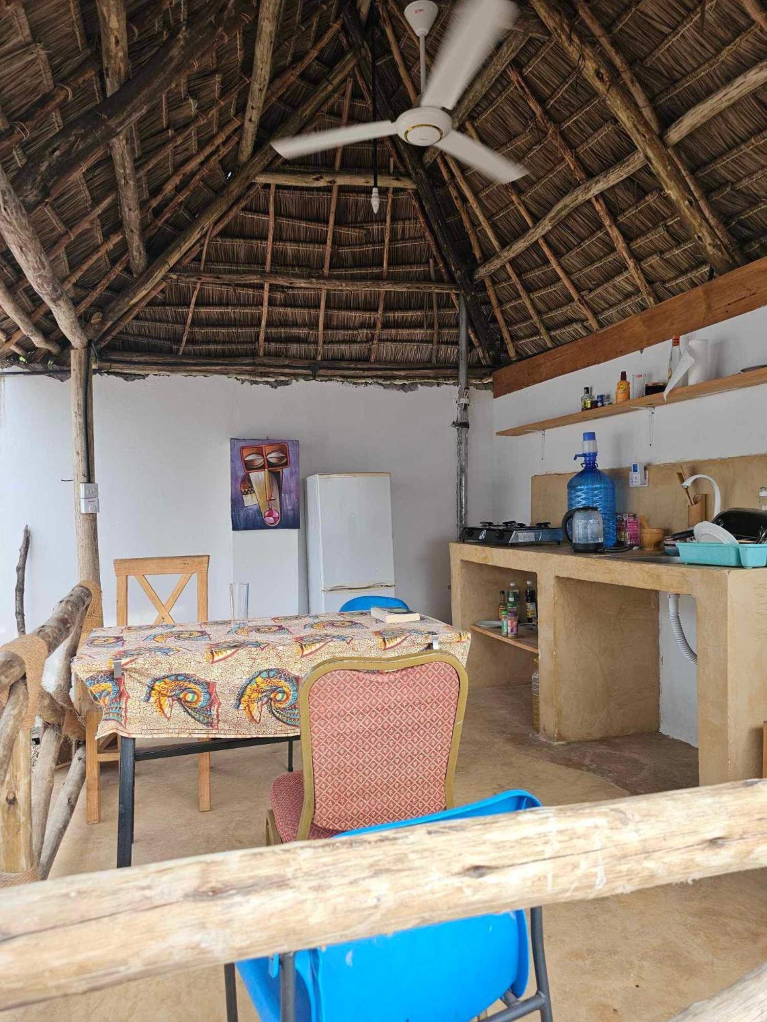 B Home Zanzibar 吉汶瓦 外观 照片