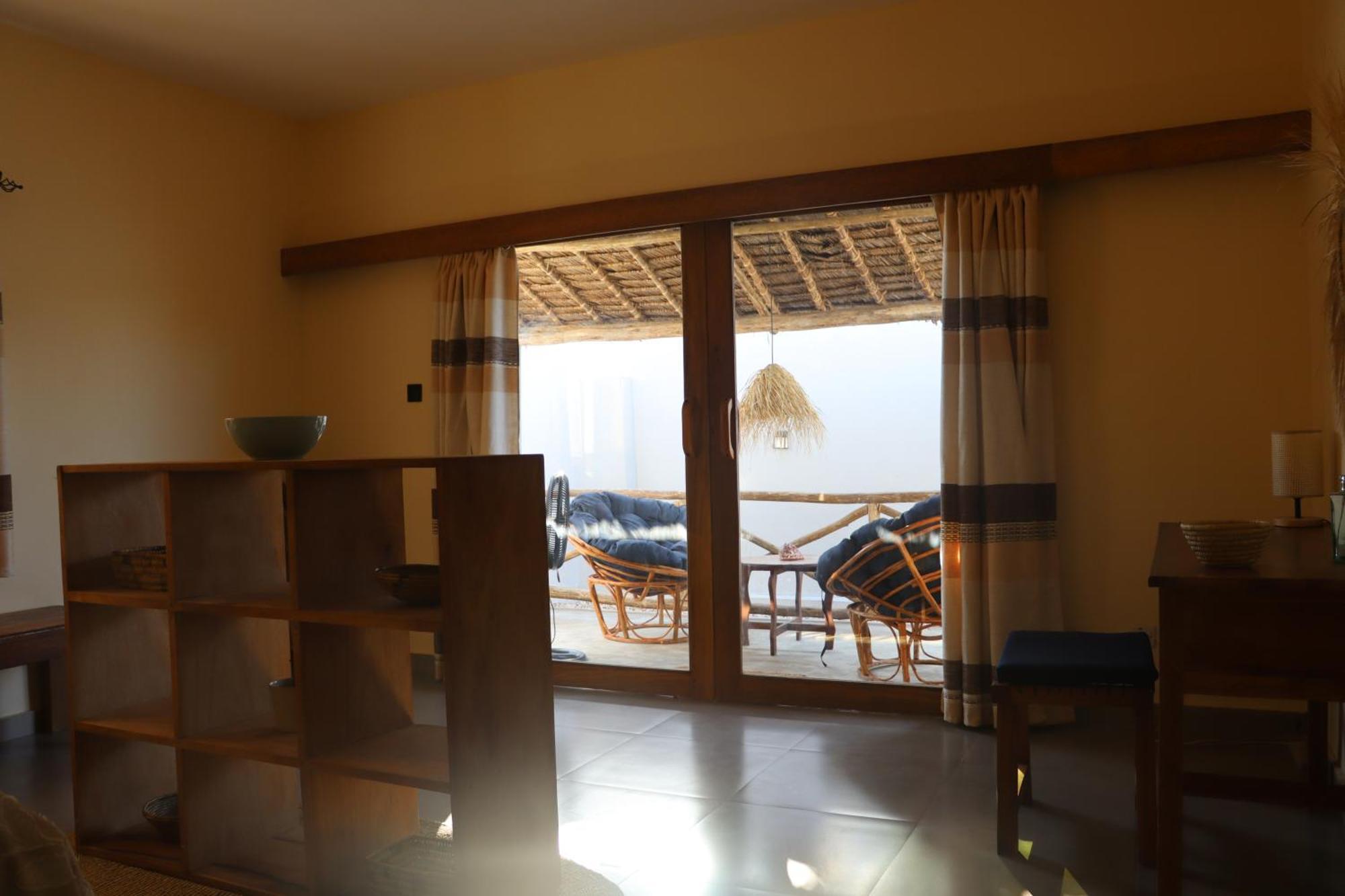 B Home Zanzibar 吉汶瓦 外观 照片